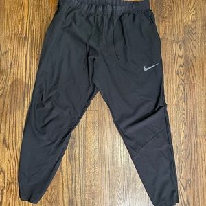 Black Nike Joggers XL (men’s)